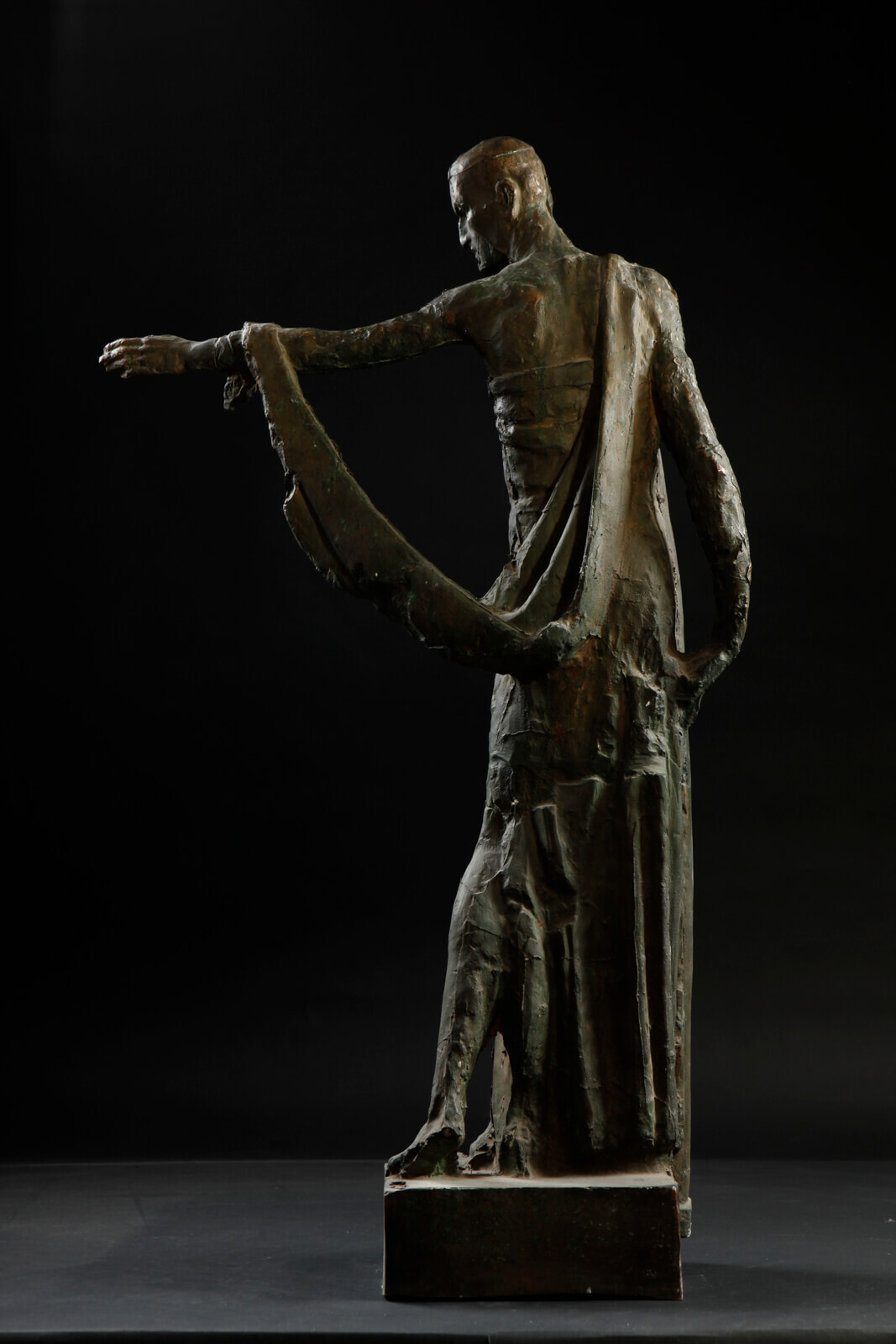 molodoj-pilat-orator-2