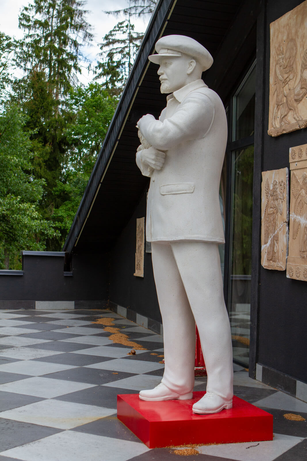 vladimir-il-ich-lenin-4